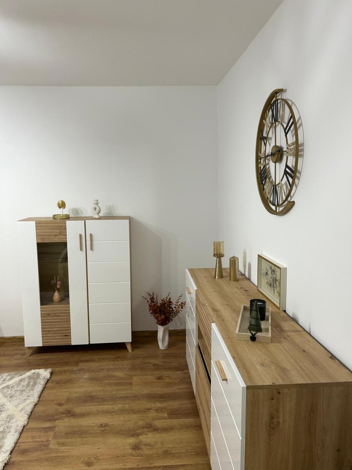 Jasminique Suite Craiova Exterior photo